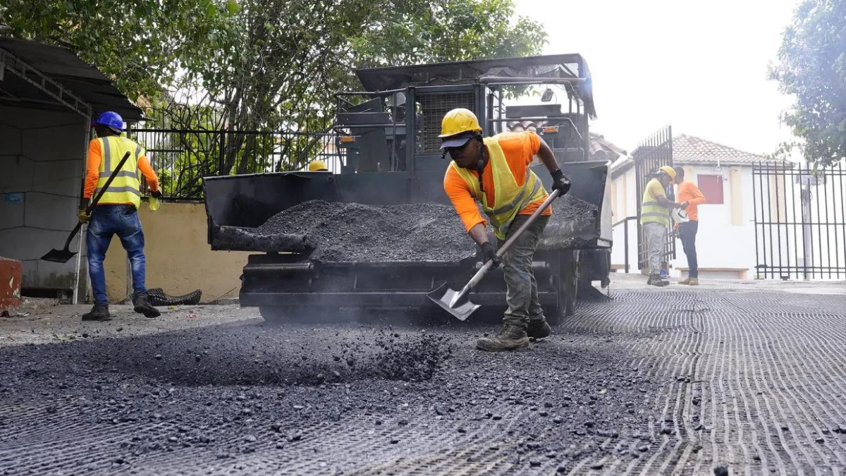 Noticias Cartagena: Rehabilitan vía hacia el Cerro de la Popa